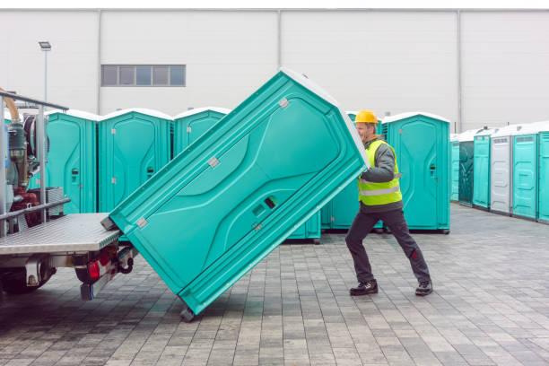 Porta potty delivery and setup in Stone Ridge, VA
